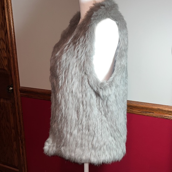 Soulmate 100% Angora Fur Gray Vest.  Size Large - Picture 4 of 8